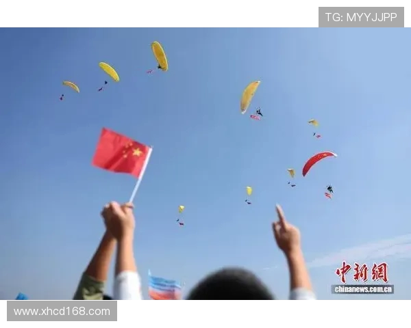 吉安蓝天舞 “芭蕾”：跳伞世界杯凌空开赛